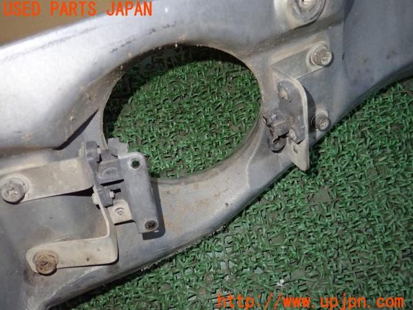 3UPJ=24110022]ハイラックスサーフ(KZN185W)中期 純正 08417-35180 フロントバンパーガード 中古_m3