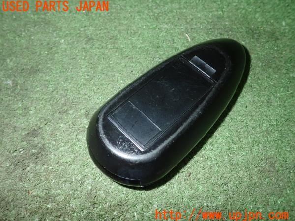 3UPJ=24190571]VW ニュービートル(9CAQY)前期 Nakamichi ナカミチ カーオーディオ リモコン 中古_m2