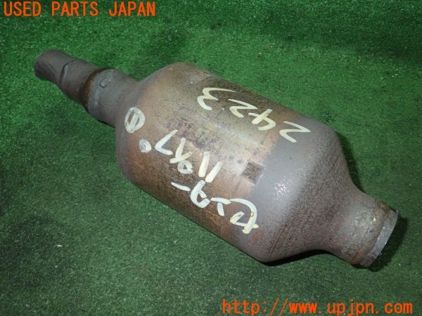 3UPJ=24230159]ノート オーラ(FE13)純正 触媒 マニバーター マテリアル 約1.9Kg 切断加工品 ジャンク_m1