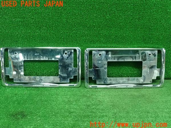 3UPJ=24260012]アウトランダーPHEV(GG2W)後期 純正 ナンバーフレーム 中古_m0