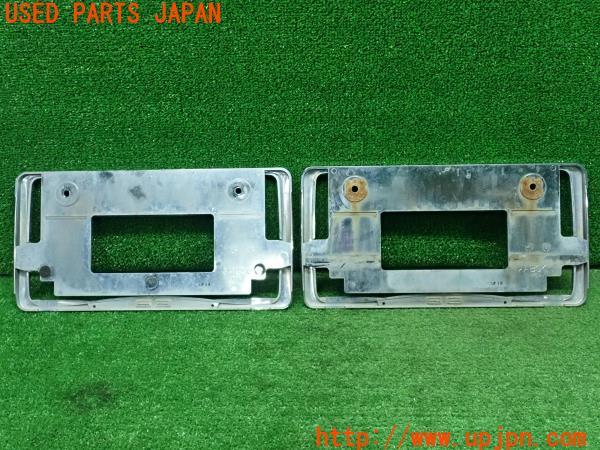 3UPJ=24260012]アウトランダーPHEV(GG2W)後期 純正 ナンバーフレーム 中古_m1