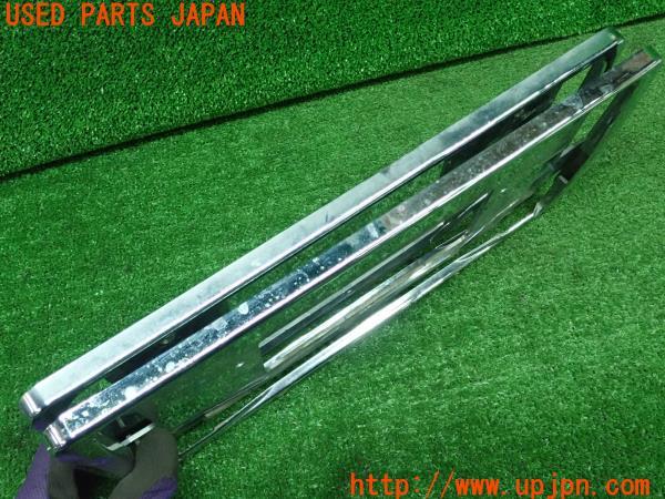 3UPJ=24260012]アウトランダーPHEV(GG2W)後期 純正 ナンバーフレーム 中古_m2