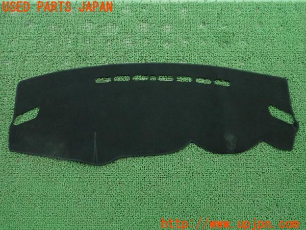 3UPJ=24260640]アウトランダーPHEV(GG2W)後期 社外 ダッシュマット ダッシュボードマット 中古_m0