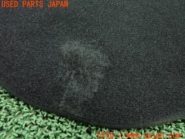 3UPJ=24260640]アウトランダーPHEV(GG2W)後期 社外 ダッシュマット ダッシュボードマット 中古_m4