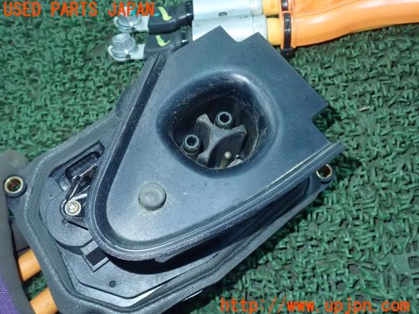 3UPJ=24280579]テスラ モデル S P90D(SWL2S2A)純正 充電ポート1026041-00-K 充電ケーブル1006033-00-B 中古_m2