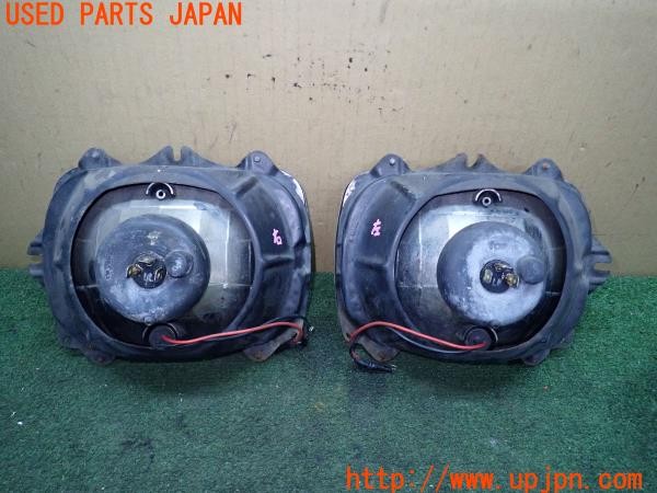 3UPJ=24340561]ランクルプラド(KZJ78W)後期 社外 H6052 H4 ヘッドライト 中古_m3