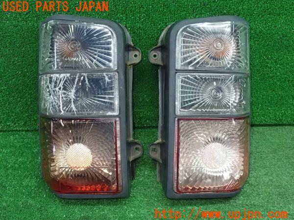 3UPJ=24360547]デリカスターワゴン(P35W)社外 テールランプ 左右セット 難有 中古_m0