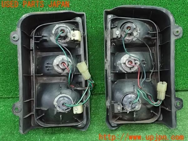 3UPJ=24360547]デリカスターワゴン(P35W)社外 テールランプ 左右セット 難有 中古_m1