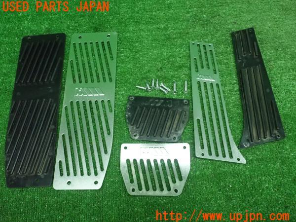 3UPJ=24400630]BMW Z4 ロードスター(BT22 E85)社外 ペダルカバー 中古_m2