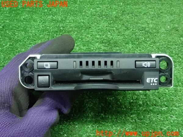 3UPJ=24410503]カローラフィールダー HV(NKE165G)純正 ETC車載器 08686-00350 中古_m3