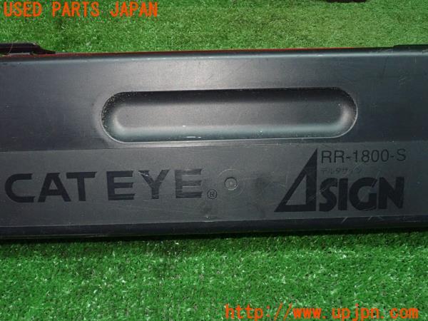 3UPJ=24420643]セレナ X(NC28)CATEYE キャットアイ デルタサイン RR-1800-S 三角表示板 中古_m2
