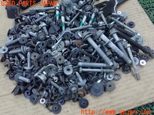 3UPJ=24450720]アルファロメオ ジュリア(95222)ネジ・ナット・ステー類 ジャンク_m2