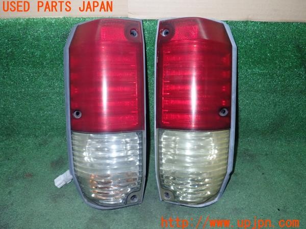 3UPJ=24500547]ランクルプラド(KZJ78W)後期 ARDIMENTO アルディメント テールランプ 中古_m0