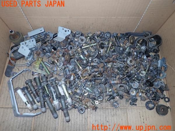 3UPJ=24500720]ランクルプラド(KZJ78W)後期 ネジ・ナット・ステー類 セット ジャンク_m0