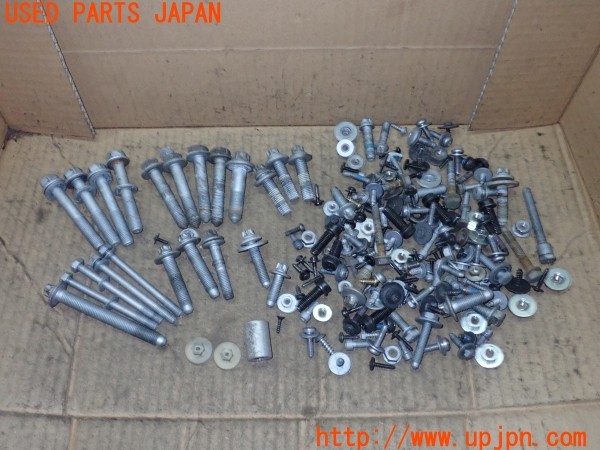 3UPJ=24510720]BMW ミニ(MINI)クーパーD(XT15M F55)ネジ・ナット・ステー類 セット ジャンク_m0