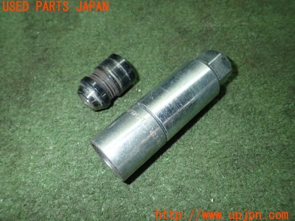 3UPJ=24580968]インプレッサ WRX STI(GDB C型)McGard マックガード 04640 ホイールロックナット M12×P1.25 中古_m3