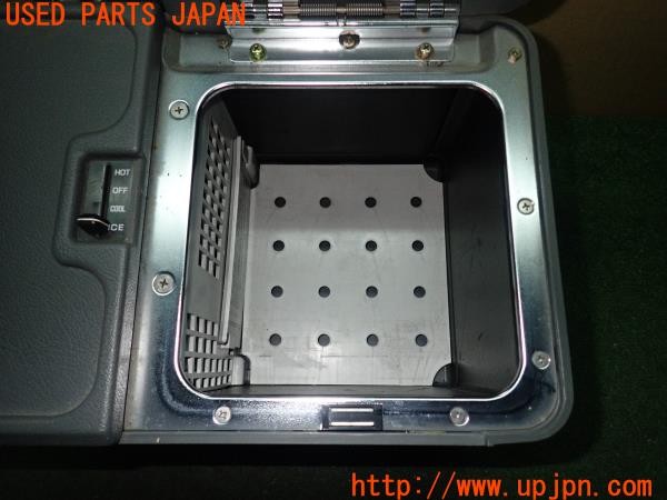 3UPJ=24590631]デリカスターワゴン(P35W)純正 クーラーボックス 冷蔵庫 製氷 温蔵 難有 中古_m3