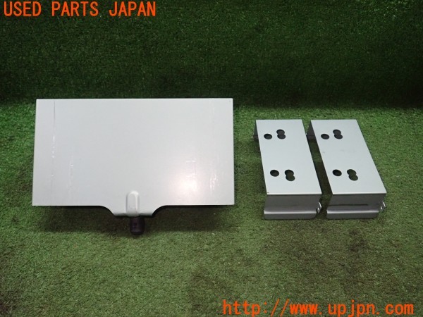 3UPJ=24600604]VW ルポ GTI(6EAVY)社外 ナビ取付キット 中古_m2