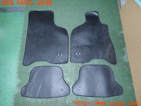 3UPJ=24600629]VW ルポ GTI(6EAVY)純正 フロアマット 中古_m1