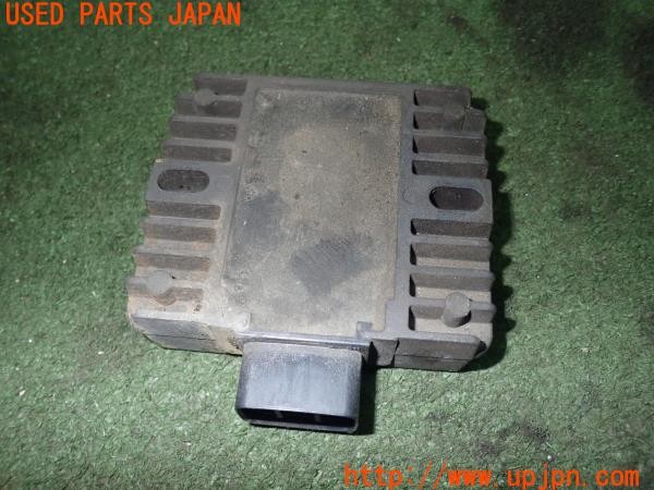 3UPJ=24630116]ヤマハ SR400(RH16J)純正 レギュレーター 中古_m2