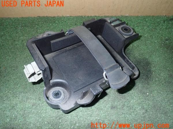 3UPJ=24630520]ヤマハ SR400(RH16J)純正 バッテリーボックス 中古_m0