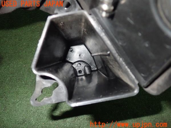 3UPJ=24630538]ヤマハ SR400(RH16J)純正 小物入れ 中古_m3