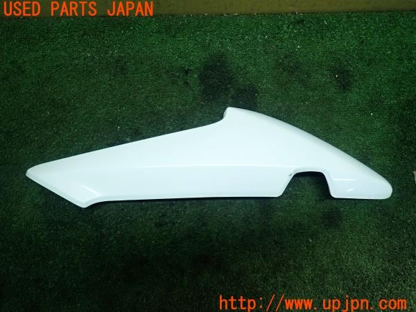 3UPJ=24640004]トライアンフ ストリートトリプル85(SMTTTL1166D)純正 2306037 サイドカウル 右 中古_m0