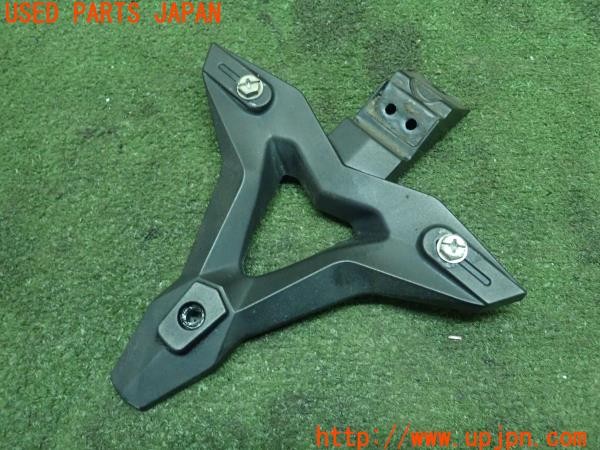 3UPJ=24640034]トライアンフ ストリートトリプル85(SMTTTL1166D)純正 ナンバープレートホルダー 中古_m1