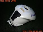 3UPJ=24640038]トライアンフ ストリートトリプル85(SMTTTL1166D)純正 燃料タンク 中古_s1