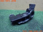 3UPJ=24640051]トライアンフ ストリートトリプル85(SMTTTL1166D)純正 クラッチレバーホルダー 中古_s1
