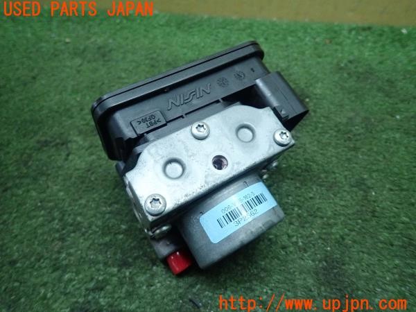 3UPJ=24640113]トライアンフ ストリートトリプル85(SMTTTL1166D)純正 006-V95-162-3 ABSユニット 中古_m2