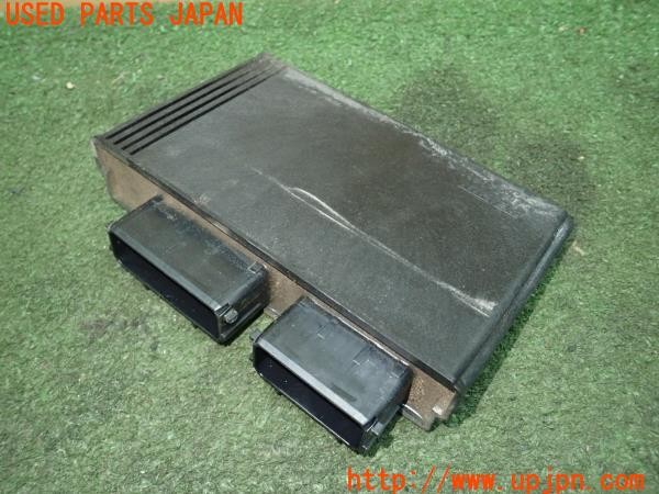 3UPJ=24640118]トライアンフ ストリートトリプル85(SMTTTL1166D)純正 01290191 ECU エンジンコンピューター 中古_m2