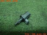 3UPJ=24640119]トライアンフ ストリートトリプル85(SMTTTL1166D)純正 吸気温センサー 中古_s0