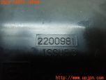 3UPJ=24640122]トライアンフ ストリートトリプル85(SMTTTL1166D)純正 2200981 エアクリーナーボックス 中古_s4