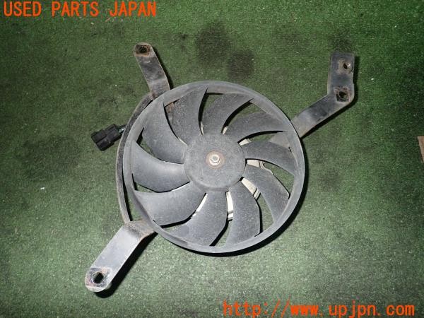 3UPJ=24640124]トライアンフ ストリートトリプル85(SMTTTL1166D)純正 電動ファン 中古_m0