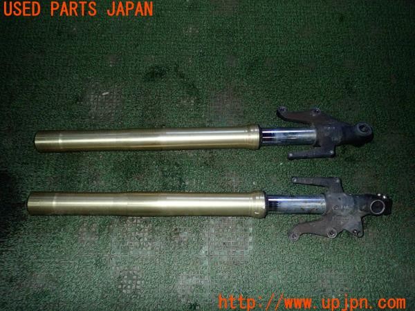3UPJ=24640155]トライアンフ ストリートトリプル85(SMTTTL1166D)純正 フロントフォーク 中古_m1