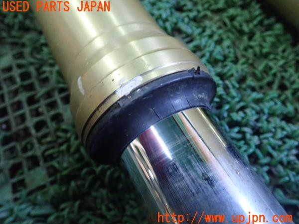 3UPJ=24640155]トライアンフ ストリートトリプル85(SMTTTL1166D)純正 フロントフォーク 中古_m2