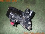 3UPJ=24640303]トライアンフ ストリートトリプル85(SMTTTL1166D)純正 ブレーキレバーホルダー 中古_s2