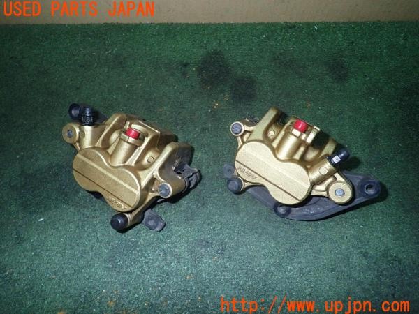 3UPJ=24640410]トライアンフ ストリートトリプル85(SMTTTL1166D)純正 フロントキャリパー 中古_m0