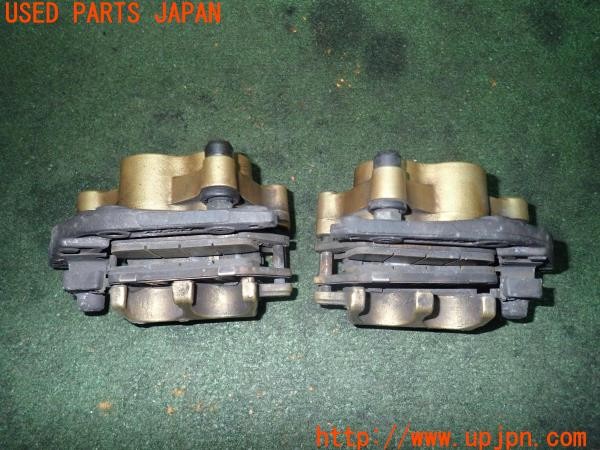 3UPJ=24640410]トライアンフ ストリートトリプル85(SMTTTL1166D)純正 フロントキャリパー 中古_m3
