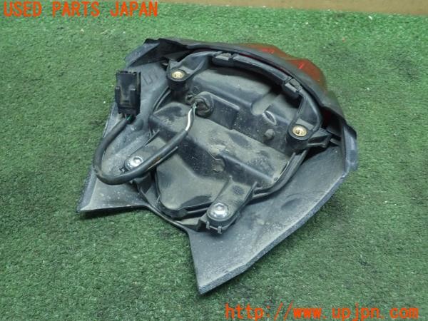 3UPJ=24640508]トライアンフ ストリートトリプル85(SMTTTL1166D)純正 テールランプ 中古_m1