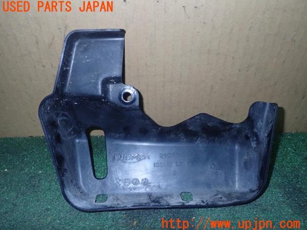 3UPJ=24640561]トライアンフ ストリートトリプル85(SMTTTL1166D)純正 2103007 リザーバータンクカバー 中古_m3