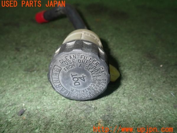 3UPJ=24640574]トライアンフ ストリートトリプル85(SMTTTL1166D)純正 リアブレーキタンク 中古_m2