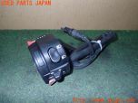3UPJ=24640581]トライアンフ ストリートトリプル85(SMTTTL1166D)純正 ハンドルスイッチ 左 中古_s0