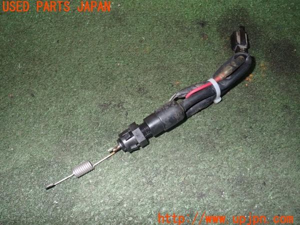 3UPJ=24640585]トライアンフ ストリートトリプル85(SMTTTL1166D)純正 リアブレーキランプスイッチ 中古_m0