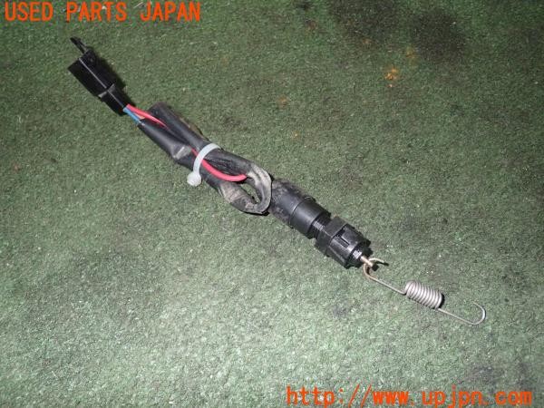 3UPJ=24640585]トライアンフ ストリートトリプル85(SMTTTL1166D)純正 リアブレーキランプスイッチ 中古_m2
