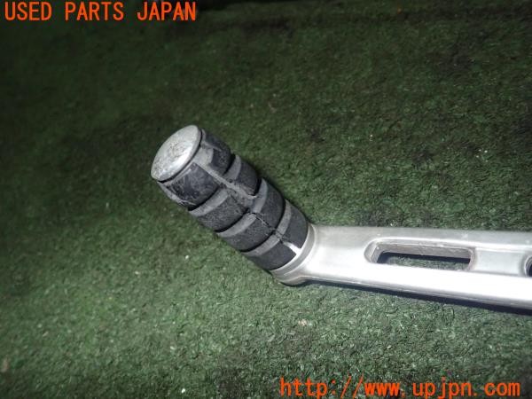 3UPJ=24640587]トライアンフ ストリートトリプル85(SMTTTL1166D)純正 シフトペダル 中古_m1