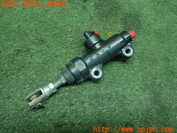 3UPJ=24640591]トライアンフ ストリートトリプル85(SMTTTL1166D)純正 リアブレーキマスターシリンダー 中古_m0