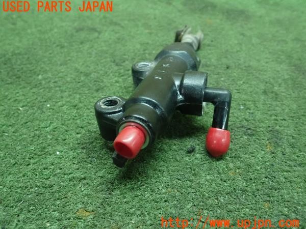 3UPJ=24640591]トライアンフ ストリートトリプル85(SMTTTL1166D)純正 リアブレーキマスターシリンダー 中古_m3