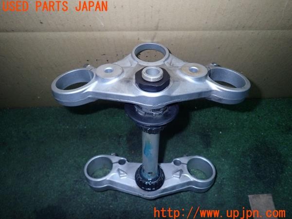 3UPJ=24640702]トライアンフ ストリートトリプル85(SMTTTL1166D)純正 ステアリングステム 中古_m1
